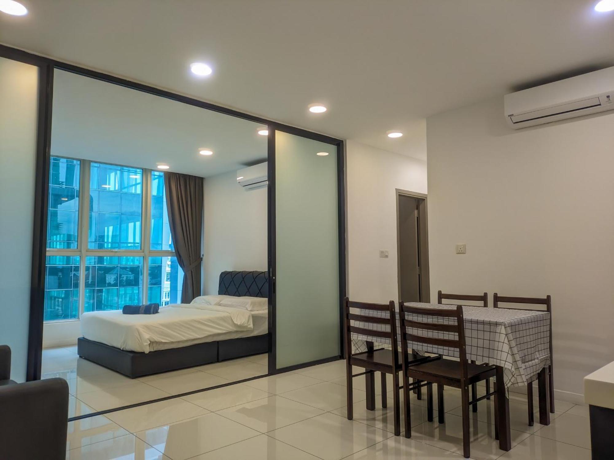 Jc Suites @ Sutera Avenue Kota Kinabalu Exteriör bild